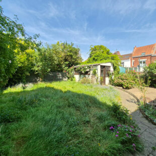 Métro Lomme Bourg : T3 de 100m2 avec grand jardin, garage et cave