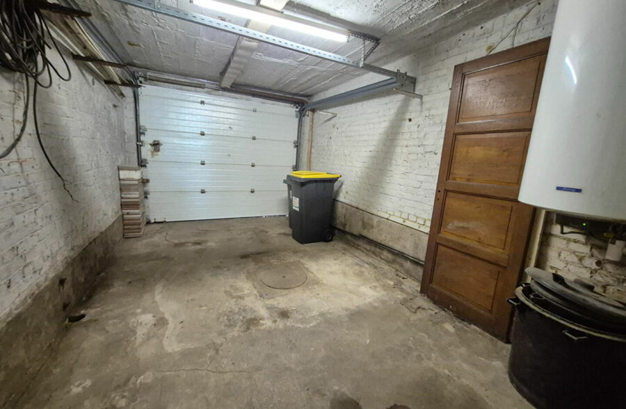 Métro Lomme Bourg : T3 de 100m2 avec grand jardin, garage et cave