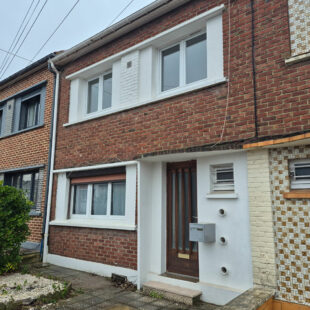 Maison de lotissement 3 chambres cour garage