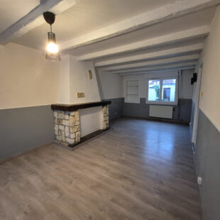 Maison de lotissement 3 chambres cour garage