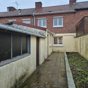 Maison de lotissement 3 chambres cour garage