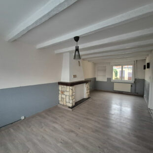 Maison de lotissement 3 chambres cour garage