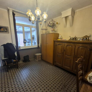 Maison proche centre-ville de Roncq à rénover- Beau potentiel avec cour et garage