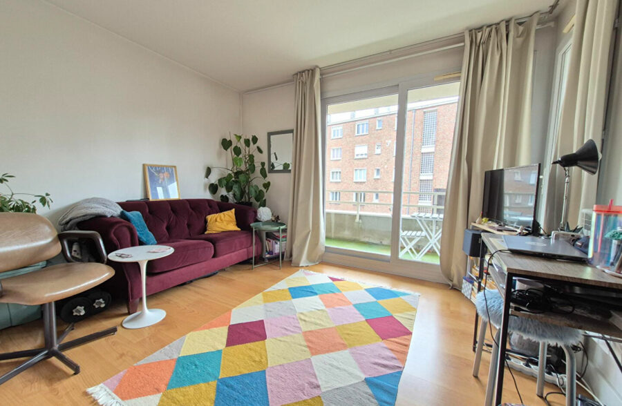 EXCLUSIVITE : GAMBETTA: TYPE 1 AVEC TERRASSE ET PARKING