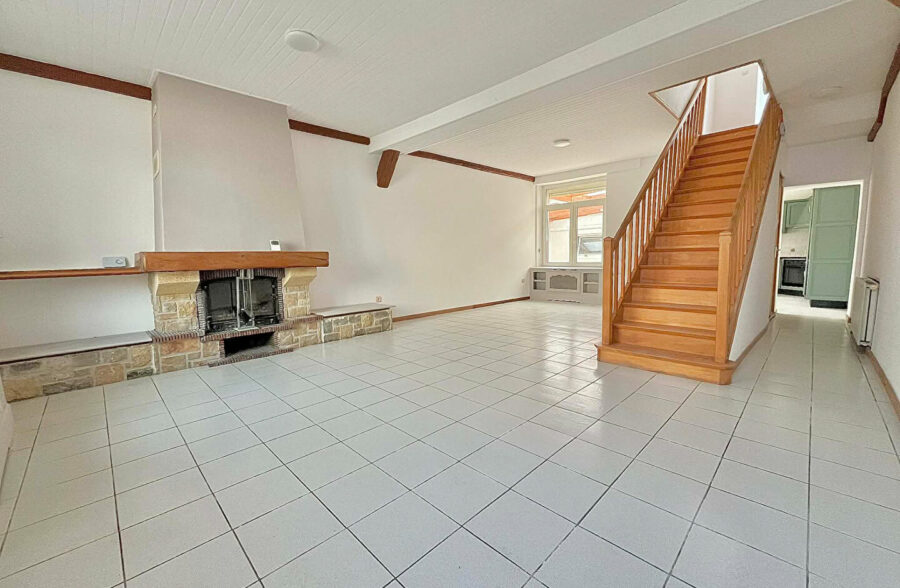 WINGLES CENTRE  – Maison familiale  de 138 m² Hab.  à fort potentiel.