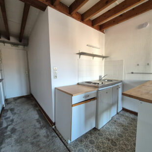 LILLE REPUBLIQUE : T1 BIS LUMINEUX EN DUPLEX