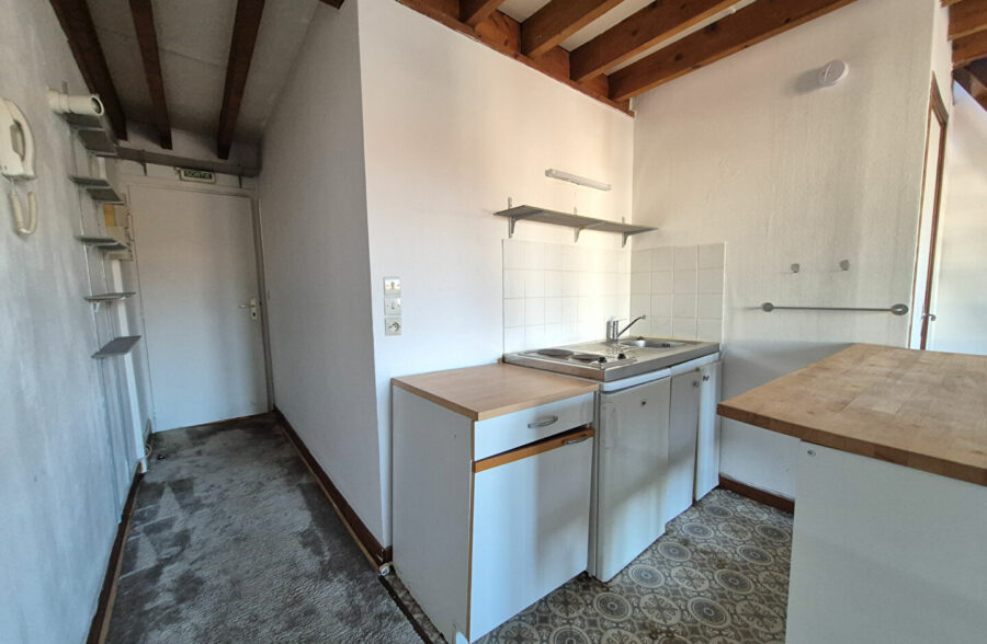 LILLE REPUBLIQUE : T1 BIS LUMINEUX EN DUPLEX