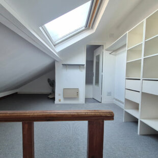 LILLE REPUBLIQUE : T1 BIS LUMINEUX EN DUPLEX