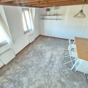 LILLE REPUBLIQUE : T1 BIS LUMINEUX EN DUPLEX