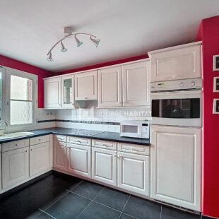 MAISON DE LOTISSEMENT 3 CHAMBRES JARDIN GARAGE