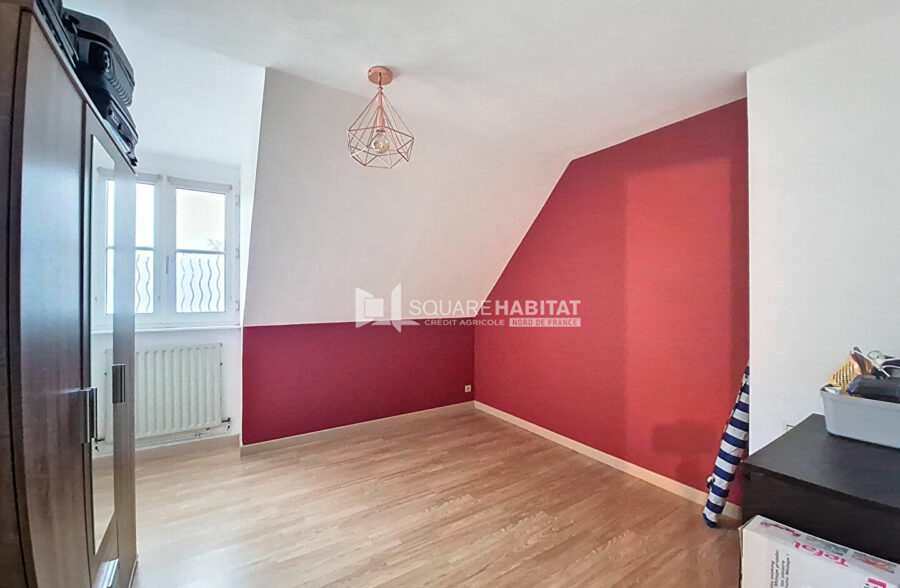 MAISON DE LOTISSEMENT 3 CHAMBRES JARDIN GARAGE