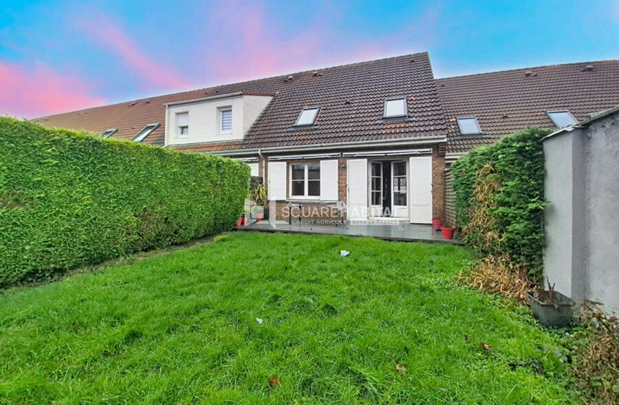 MAISON DE LOTISSEMENT 3 CHAMBRES JARDIN GARAGE