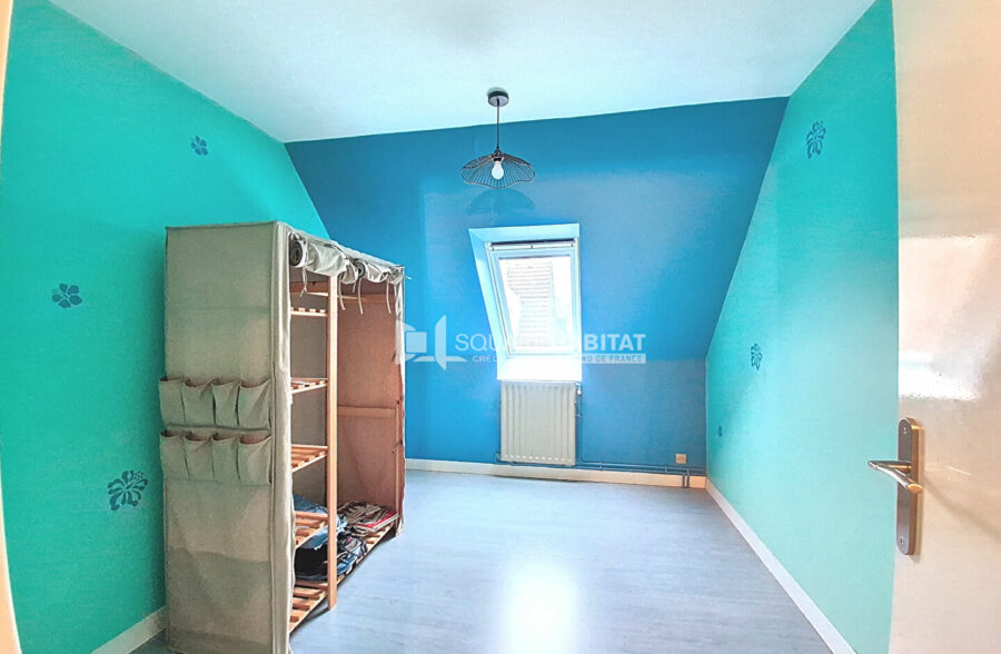 MAISON DE LOTISSEMENT 3 CHAMBRES JARDIN GARAGE