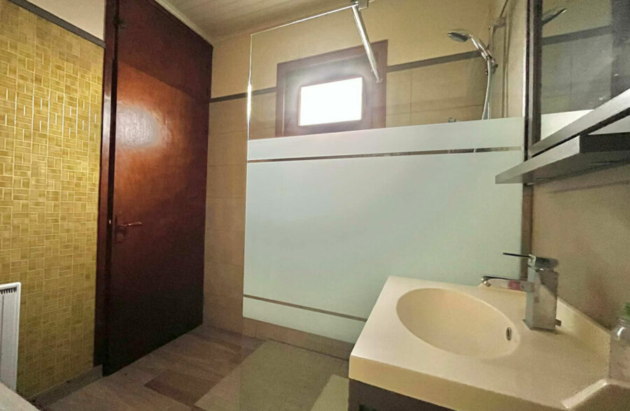 Maison  individuelle saine en semi Plain pied