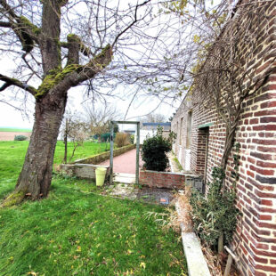 longère individuelle entretenue limite Cambrai