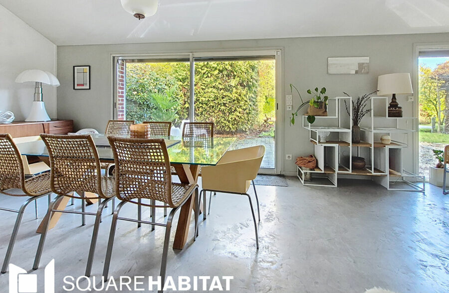 Maison de type fermette avec caractère et déco contemporaine