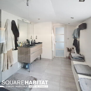 Maison de type fermette avec caractère et déco contemporaine