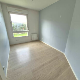 Berck Plage , T3 + cabine en rez de chaussé avec terrasse, jardin  ,local vélo et place de parking !!