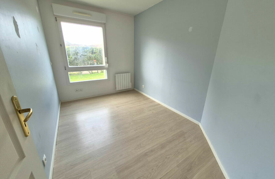 Berck Plage , T3 + cabine en rez de chaussé avec terrasse, jardin  ,local vélo et place de parking !!