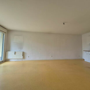 Berck Plage , T3 + cabine en rez de chaussé avec terrasse, jardin  ,local vélo et place de parking !!