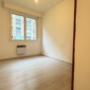 VAUBAN-LA CATHO TYPE 2 AVEC PARKING