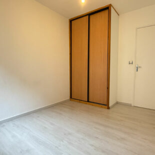 VAUBAN-LA CATHO TYPE 2 AVEC PARKING