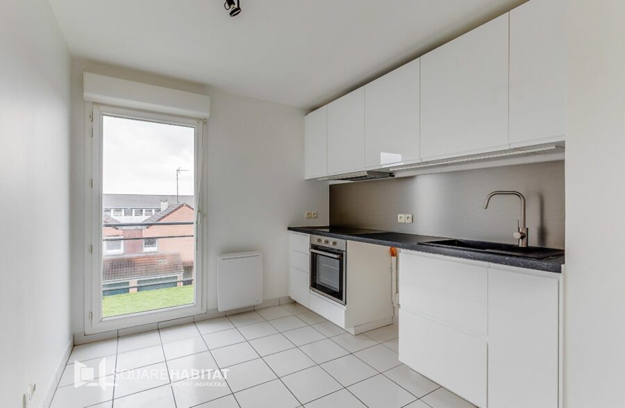 Joli T2 avec balcon et garage