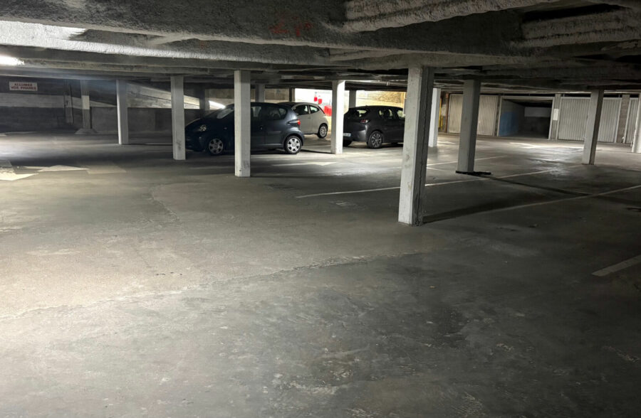Parking  Sécurisé rue de la Clef