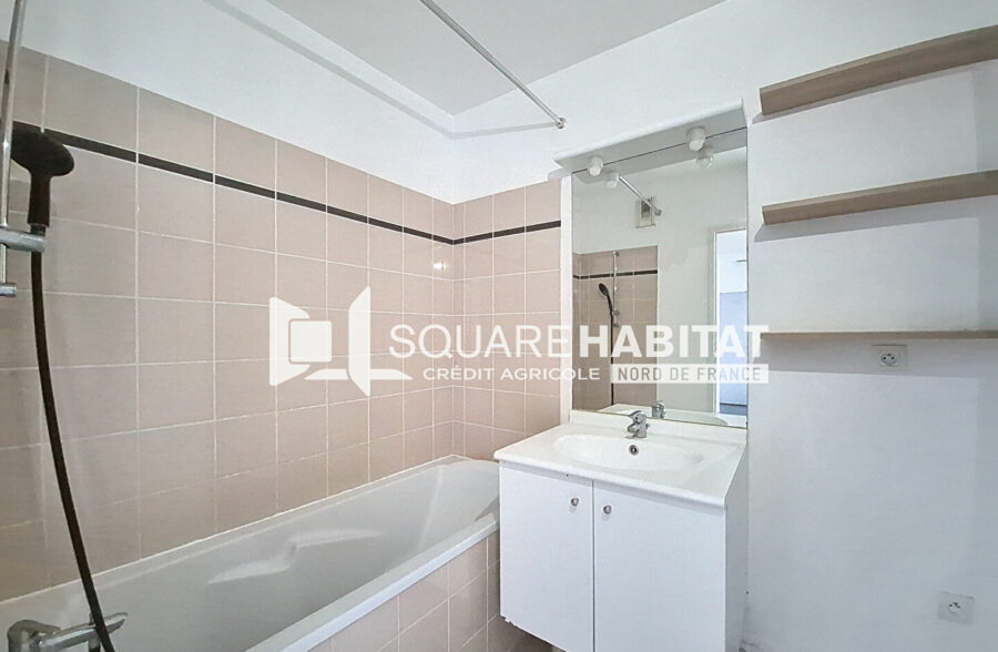 Bel appartement T3 avec terrasse et parking – Résidence sécurisée de 2008