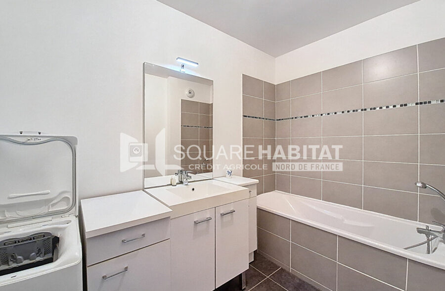 LOOS – APPARTEMENT – 2 CHAMBRES – BALCON – PARKING