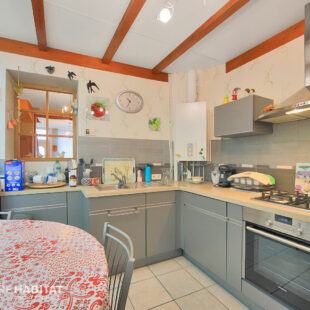 Maison Avion 2 chambres , jardin ; grenier aménagé.