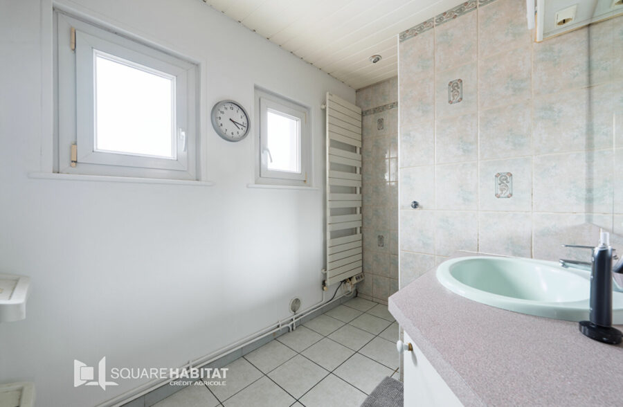 Lambersart – Proche métro – Maison avec 3 chambres, garage attenant et grand jardin !