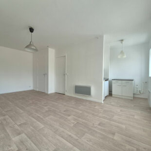 APPARTEMENT T2 avec ascenseur, parking couvert, cave