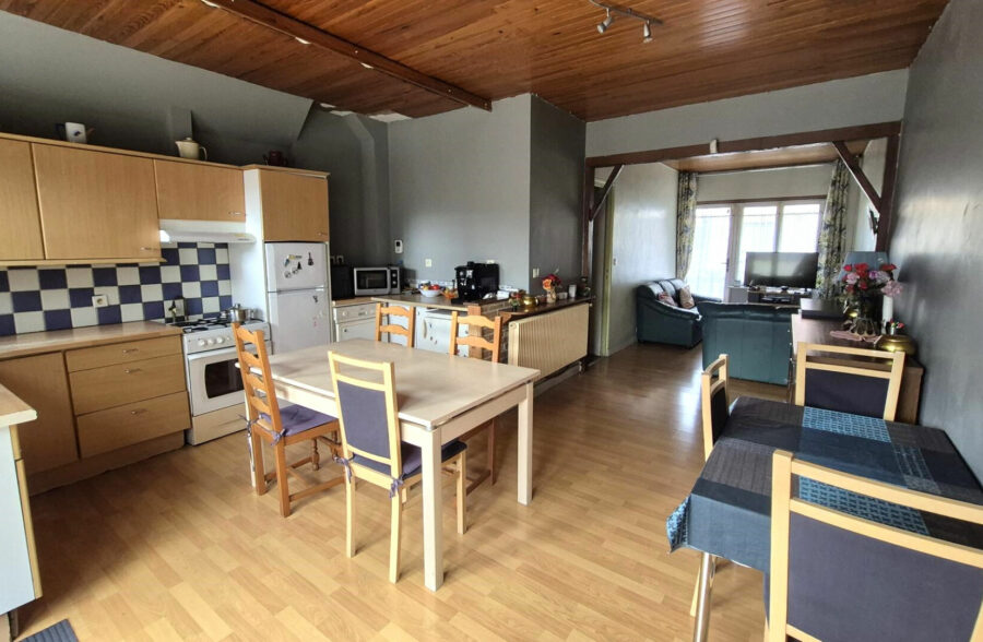 Croix, maison semi-individuelle, 4 chambres, 2 terrasses, garage 2 voitures + parking