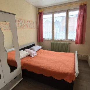 Croix, maison semi-individuelle, 4 chambres, 2 terrasses, garage 2 voitures + parking