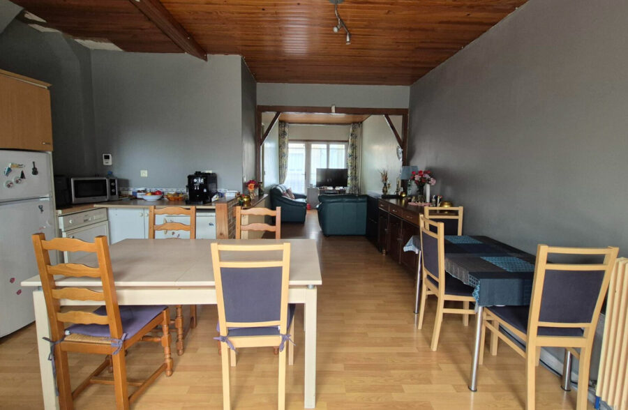 Croix, maison semi-individuelle, 4 chambres, 2 terrasses, garage 2 voitures + parking