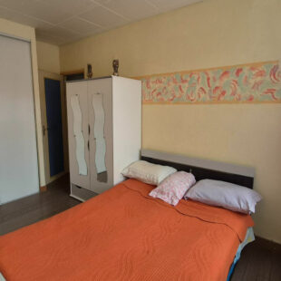 Croix, maison semi-individuelle, 4 chambres, 2 terrasses, garage 2 voitures + parking