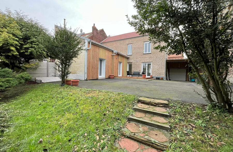 Wingles  Charmante maison de caractère -144 m² entièrement rénovée