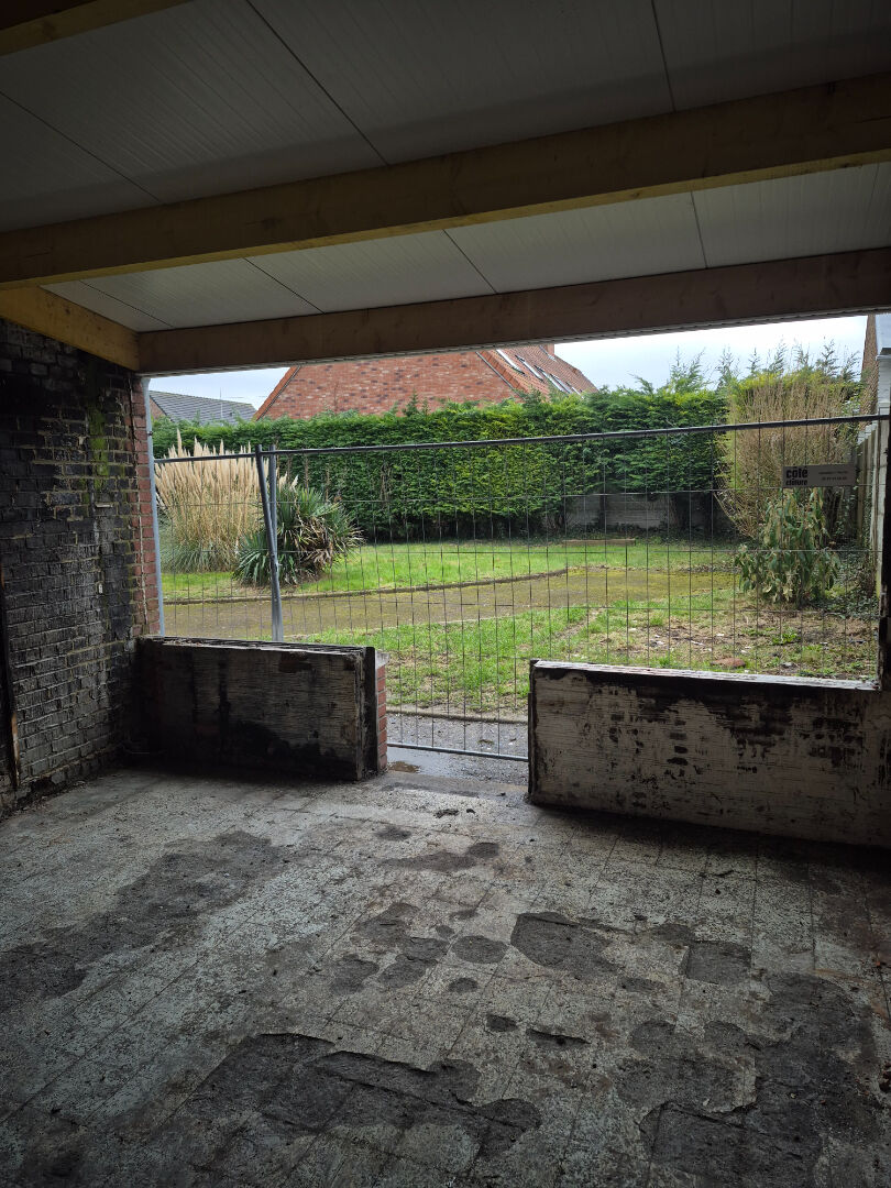 Maison à rénover entièrement, 147 m² , Parcelle 565 m²