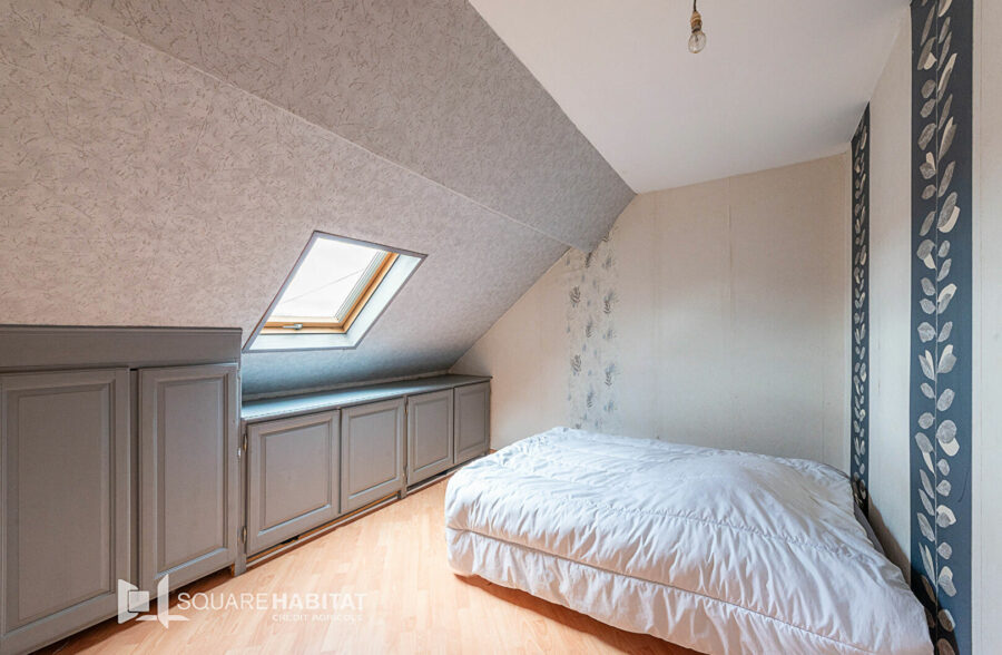 Maison 2 chambres et jardin centre-ville de Solesmes