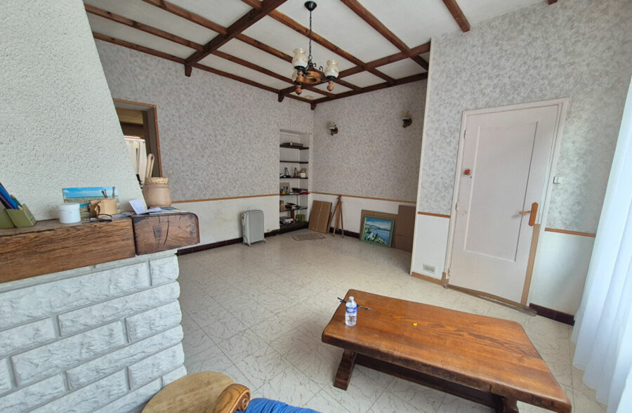 Maisons Courchelettes  A TRAVAUX 4 pièce(s) 116 m2