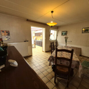 Maisons Courchelettes  A TRAVAUX 4 pièce(s) 116 m2