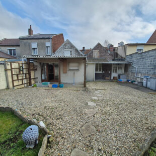 Maisons Courchelettes  A TRAVAUX 4 pièce(s) 116 m2
