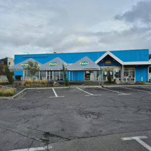 LENS route d’ARRAS local commercial de 500m²