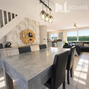 Pavillon récent semi plain pied 4 Chambres + Bureau