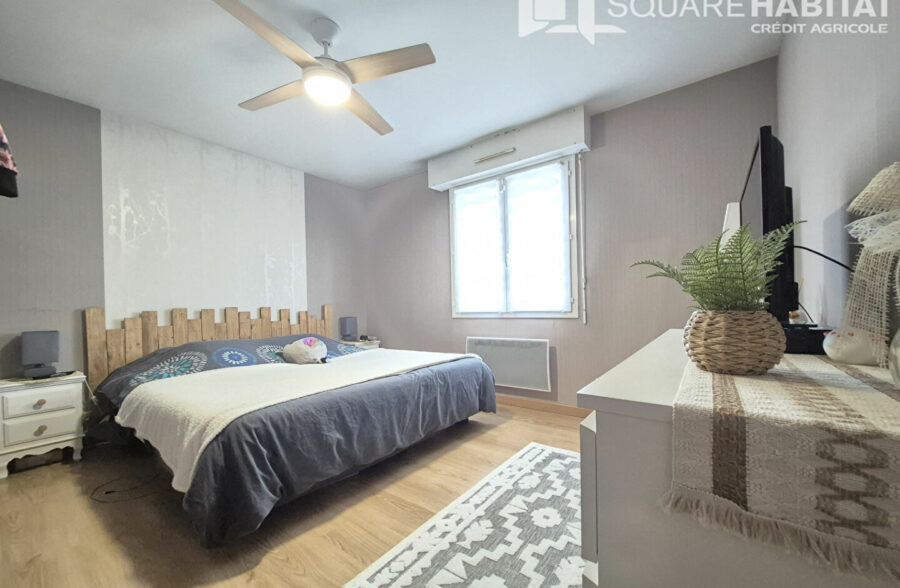 Pavillon récent semi plain pied 4 Chambres + Bureau