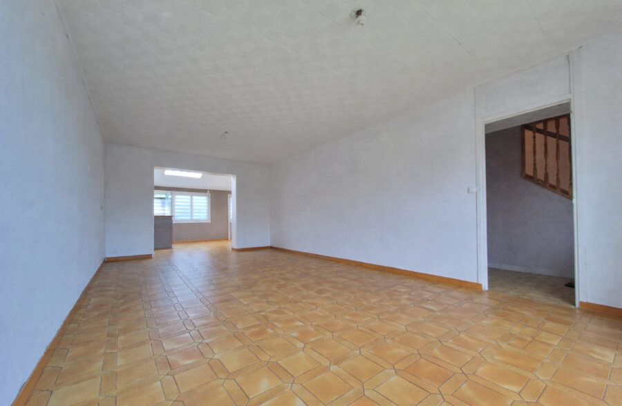 Maison semi individuelle 3 Chambres + Sous sol