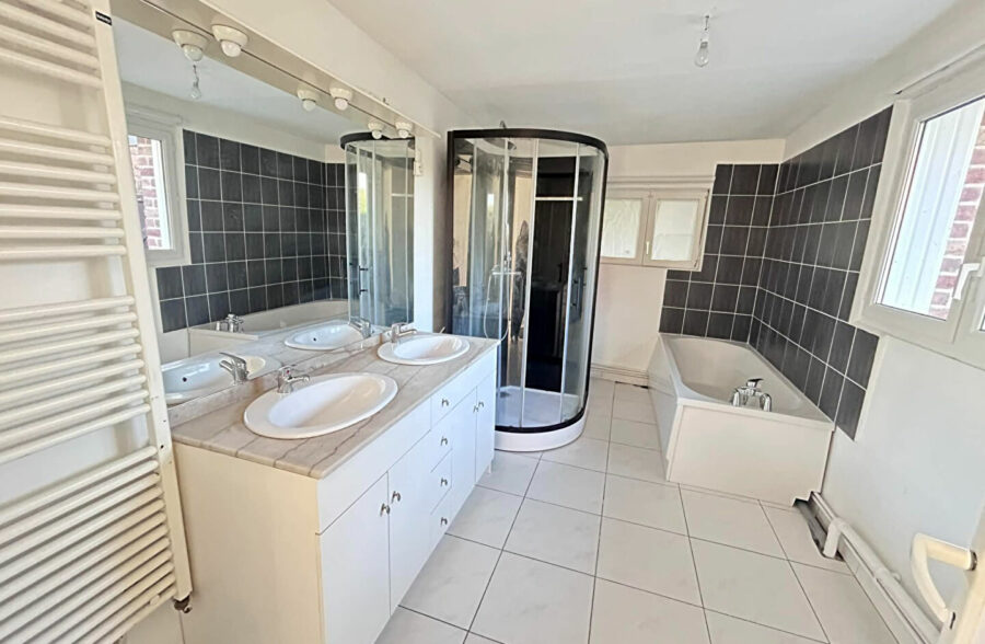 Maison Sercus 6 pièce(s) 110m²