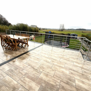 HAMES BOUCRES – VILLAGE