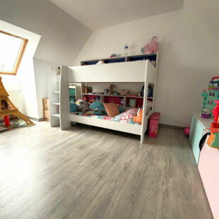 HAMES BOUCRES – VILLAGE